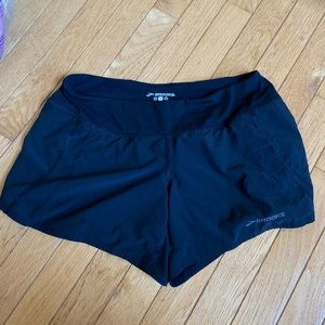 Brooks Running Shorts Size: S